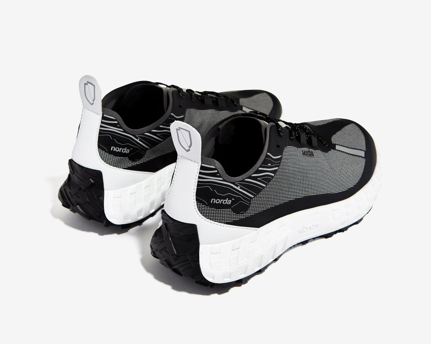 Norda 001 Black